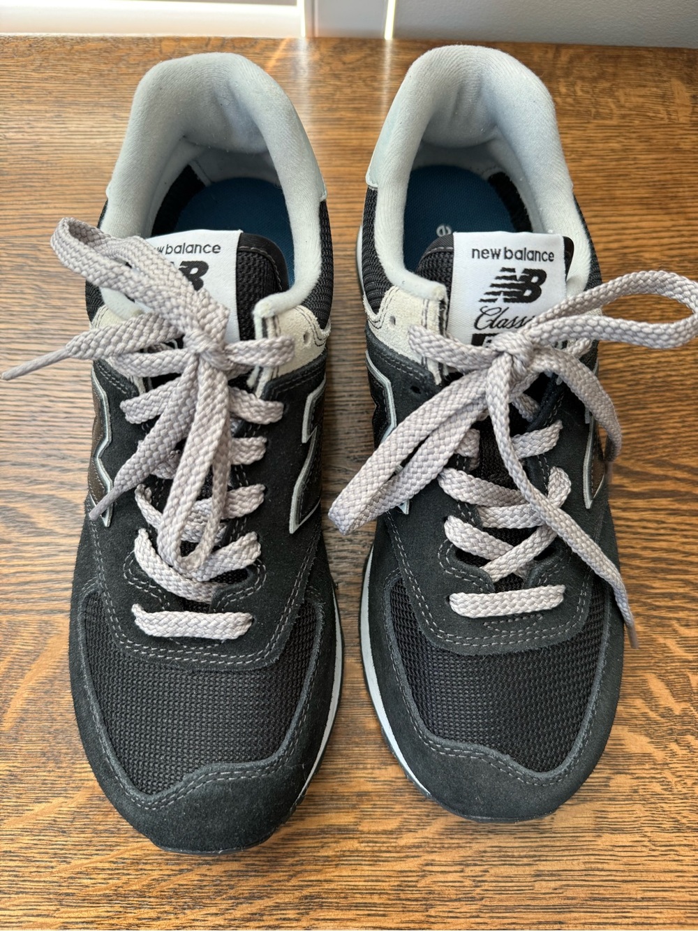 New balance women’s 574 sneakers black/grey/white size 7.5